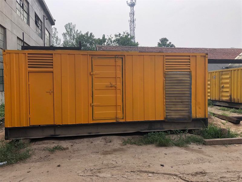 竞秀柴油发电机如何判断新机油是否已经完全充满机油滤清器？