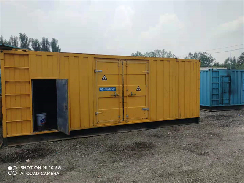 竞秀200KW柴油发电机组需要配备什么型号的电缆线？